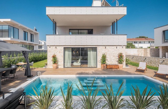 Beach front home in Porec