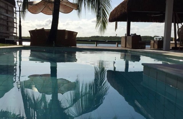 Beach House by the Sea on the River Toquinho