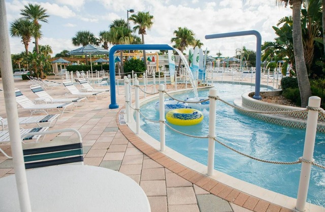 Beach Resort at Port Canaveral-Cozy 2-bedroom resort with lazy river and slide