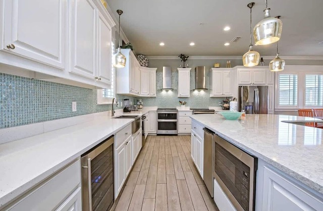 Beachfront 8bedrooms Lemonshello