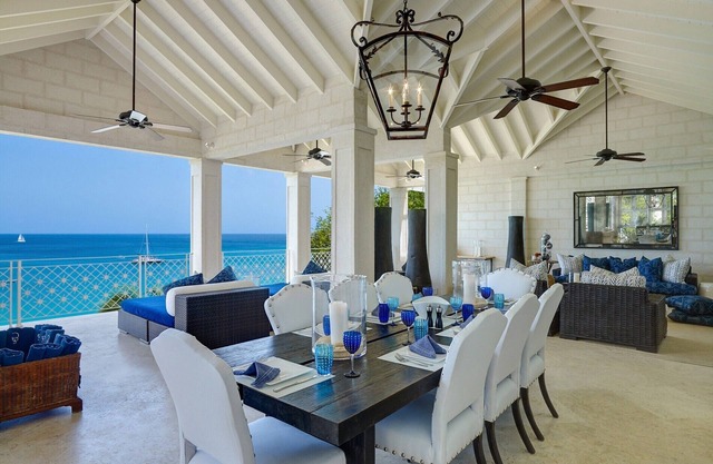 Beachfront luxury 4 bedroom apartment with outside heated jacuzzi pool
