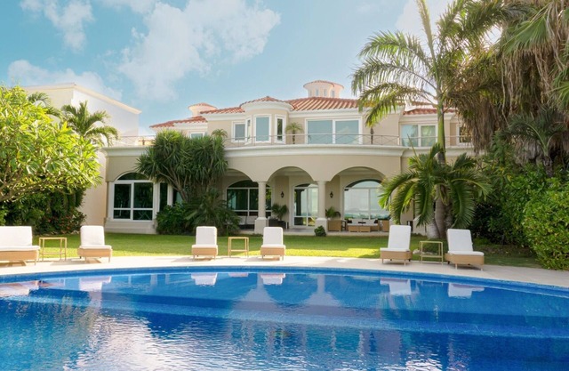Beachfront Luxury Villa Best Exclusive Concierge Private Airport Transfer