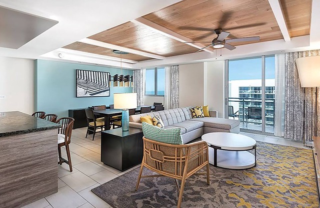 Beachside Resort, Presidential 4-Bedroom Oceanfront Suite + Amenities