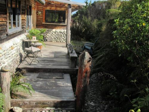 Beaconstone - off grid retreat