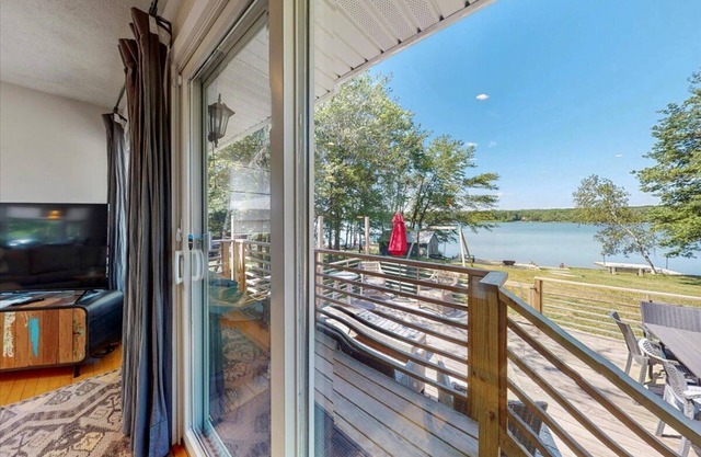 Bear Foot Lake House