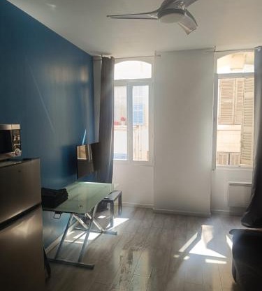 Beau 2 pieces Vieux port de Marseille