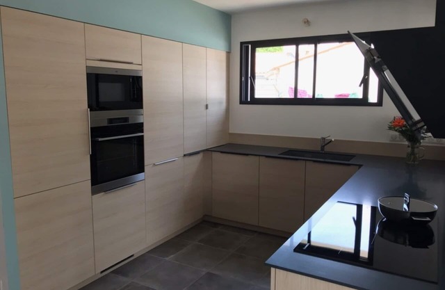 Beautiful new seaside villa for 6 people