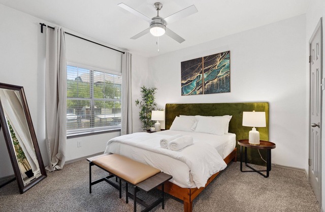 Beautiful 1BR Next to The Domain 4900