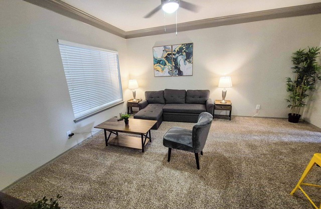 Beautiful 1BR Next to The Domain 5434