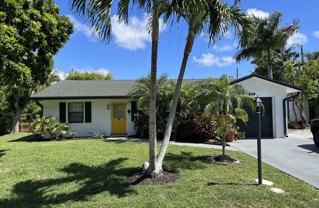 Beautiful 2 Bedroom close to Beach & Atlantic Ave!