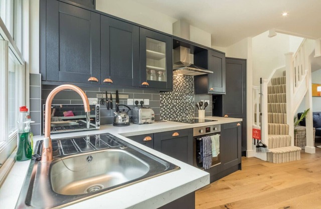 Beautiful 2bed Central Home