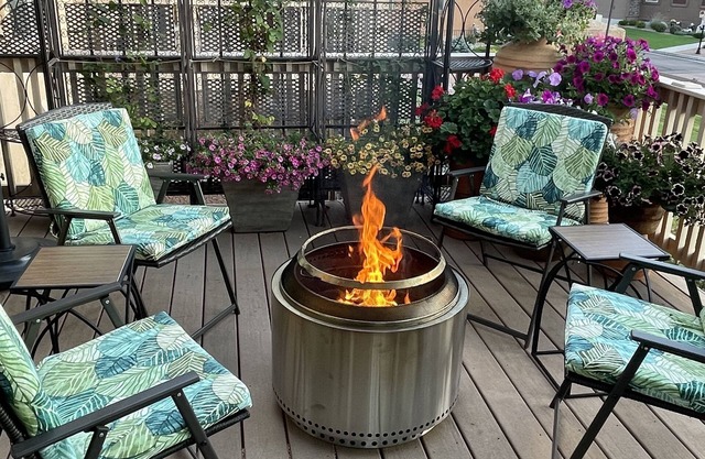 Beautiful 4 BDR/3 Bath home 10 minutes to USAFA