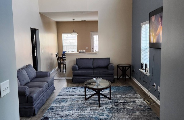 BEAUTIFUL 4 BDR HOME!! All the space you'll need!