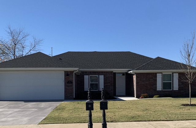 Beautiful, 4 bedroom, 2 bath, new construction