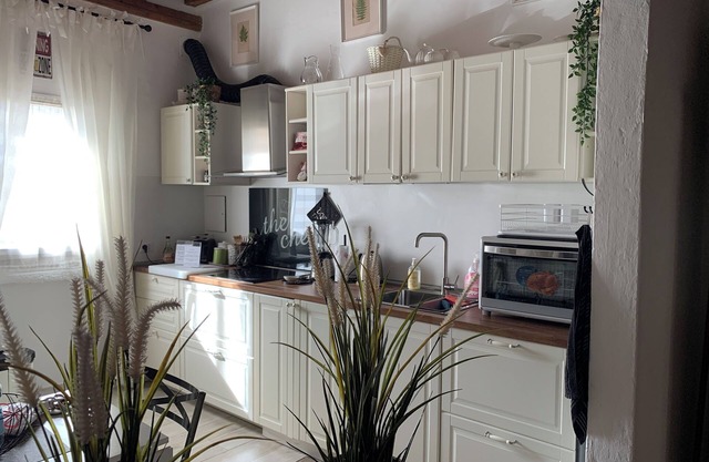 Beautiful air-conditioned apartment a few meters from the center and tram stop.