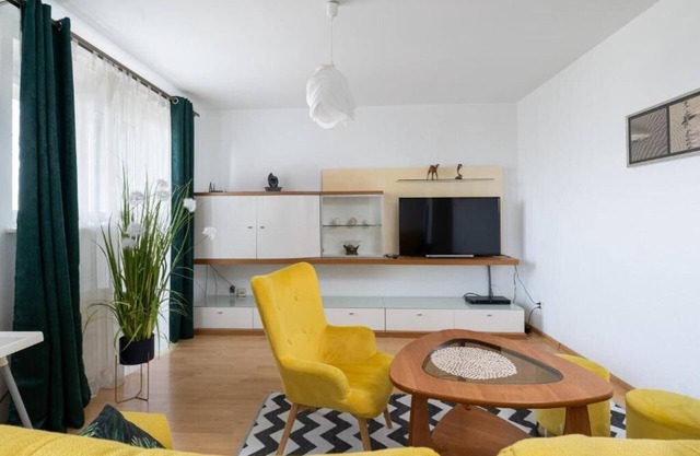 Beautiful and comfortable apartment 65m2. Nice and spacious place.