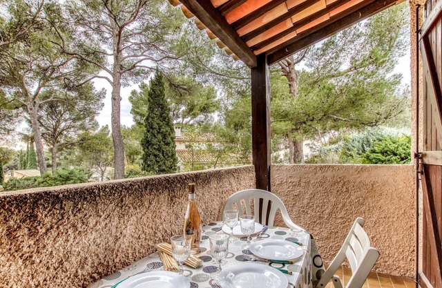 Beautiful apartment for 4 people with WIFI, TV, terrace, pets allowed and parking