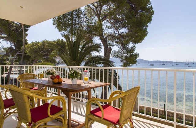 Beautiful apartment on the seafront