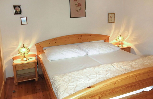 Beautiful apartment in villa for 4 people with WIFI, TV, terrace, pets allowed and parking