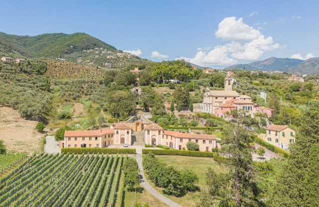 Beautiful apartment in villa for 4 people with WIFI and TV