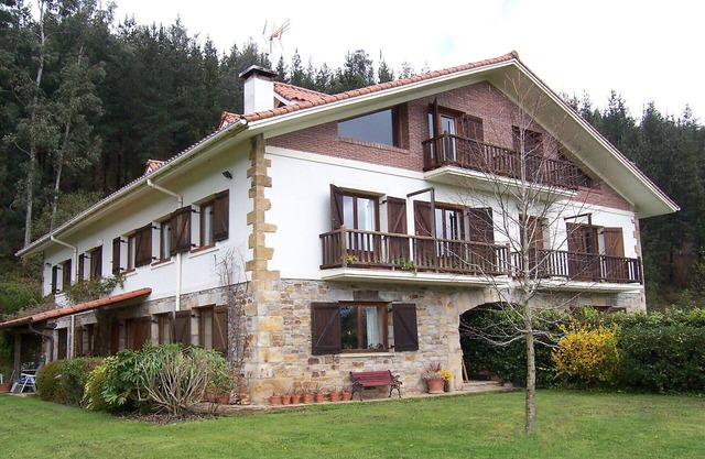 Beautiful apartment for 4 guests with WIFI, TV and patio