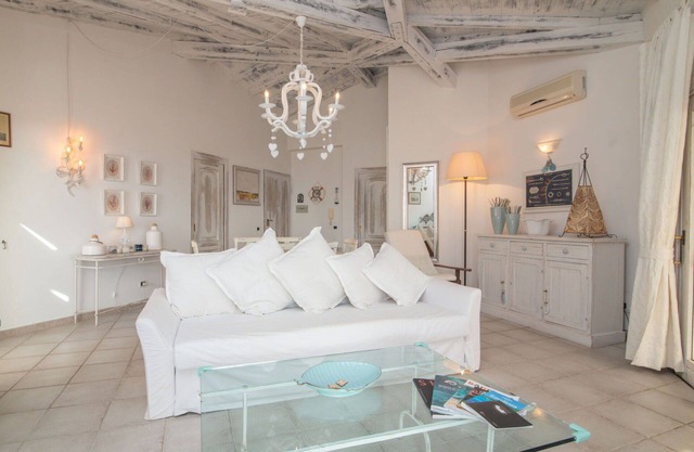 Beautiful apartment for 4 people with pool, WIFI, A/C, TV, terrace and parking