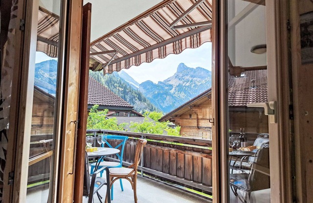 Beautiful apartment for 4 guests with WIFI, TV, balcony, pets allowed and panoramic view