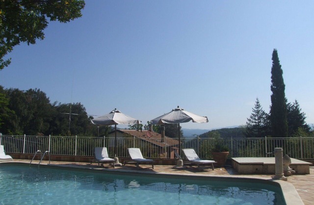 Beautiful apartment for 4 people with pool, WIFI, TV, patio and parking