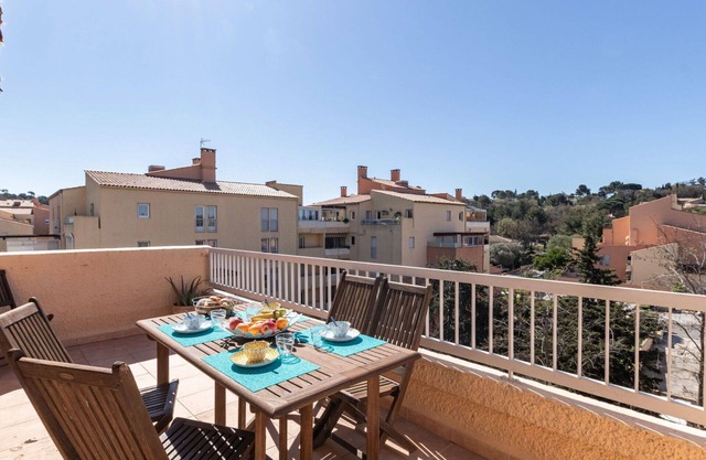 Beautiful apartment for 4 people with WIFI, A/C, TV, terrace and panoramic view