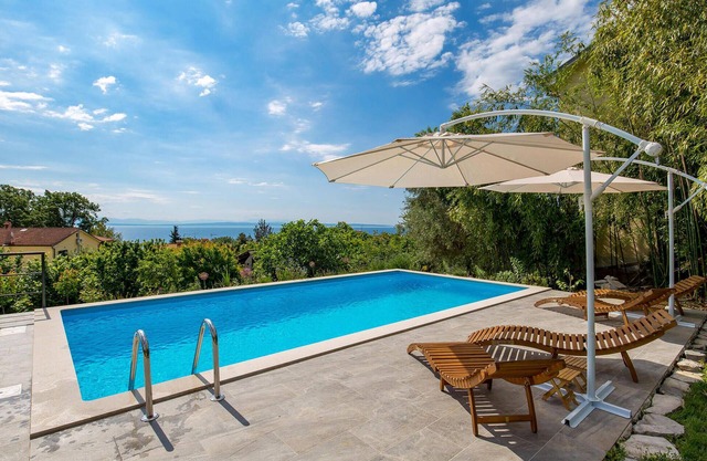 Beautiful apartment in Ika with WiFi