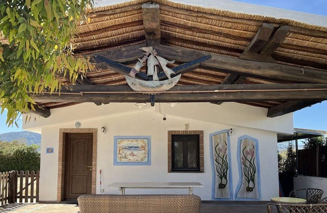 Beautiful apartment in a Villa 50 meters from the sea