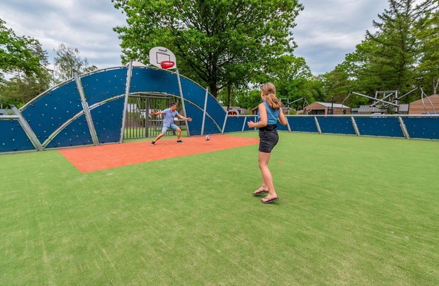 Beautiful apartment in villa for 4 guests with WIFI, pool, TV and terrace