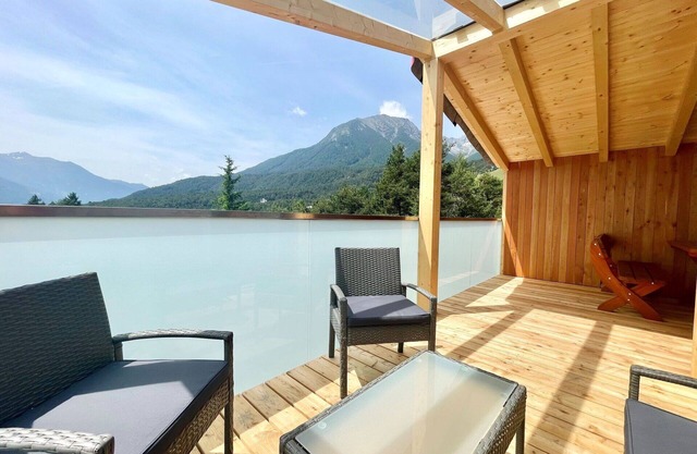 Beautiful apartment in villa for 5 guests with A/C, TV, terrace and pets allowed