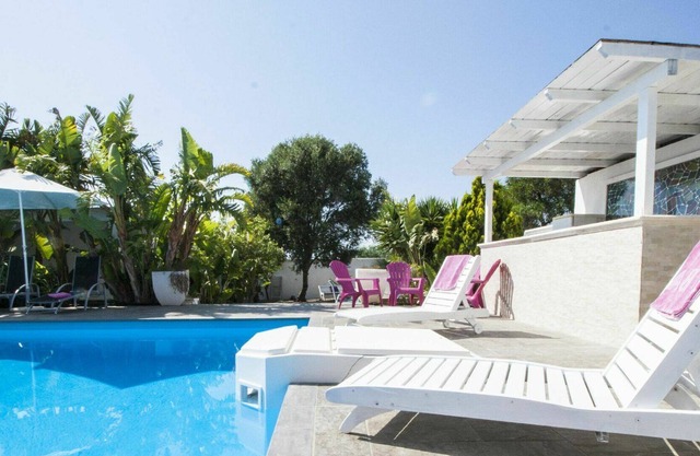 Beautiful apartment in villa for 9 people with A/C, WIFI, pool, TV, patio and pets allowed