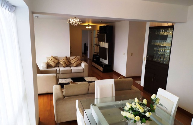 Beautiful Apartment Financial Zone-Fully Furnished
