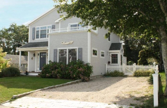 Beautiful Beach House on Private Beach - Popponessett, New Seabury