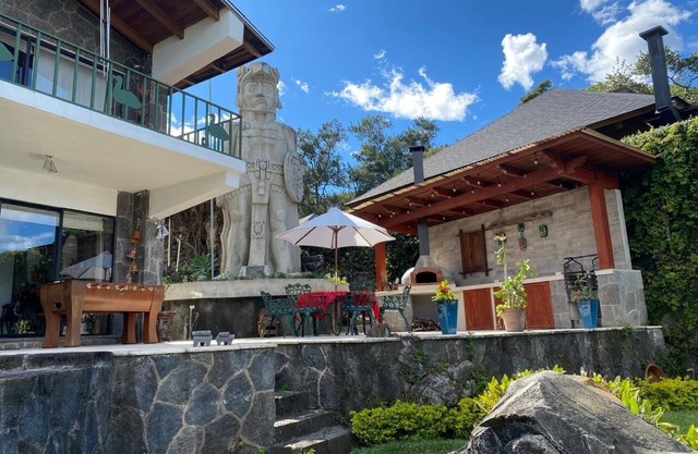 Beautiful Chalet in Lake Atitlan! w/Private direct Beach Access
