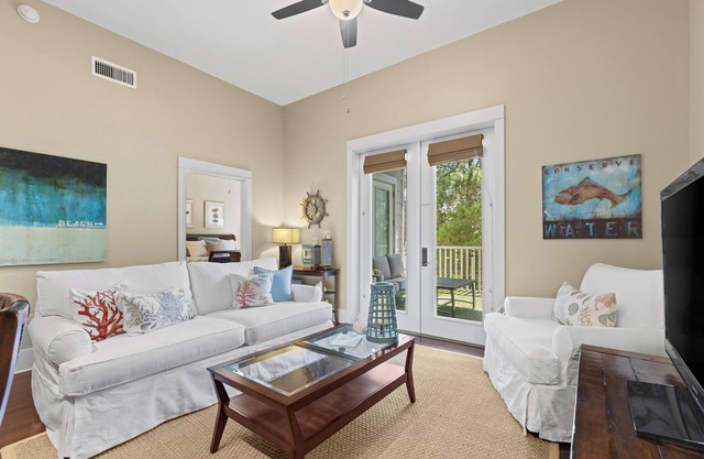 BEAUTIFUL CONDO ON 30A FOR 6, ONLY 1 BLOCK TO PRIVATE BEACH ACCESS! POOLS & LAKE
