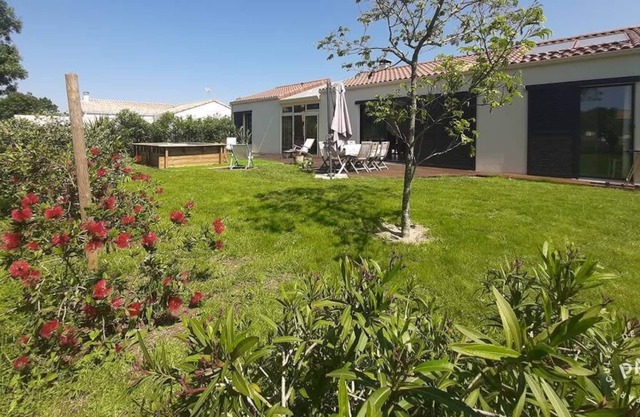Beautiful contemporary villa 140 m2 5 minutes from the beaches