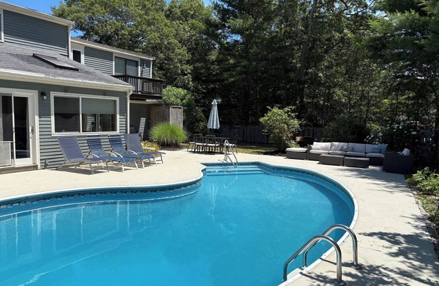 Beautiful Cotuit Home with in ground pool
