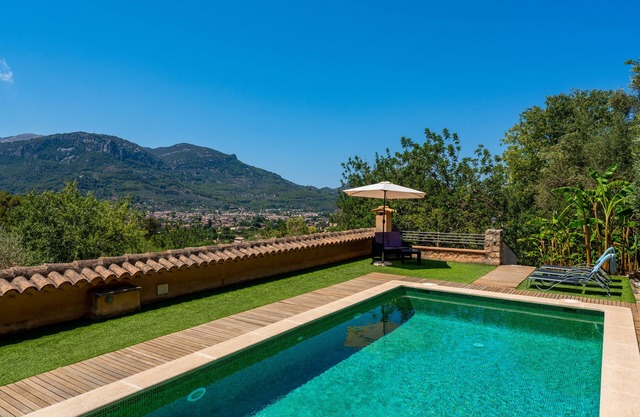 Beautiful country house with pool and breathtaking panoramic views