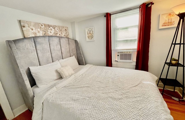 Beautiful & Cozy 2 BR/2Beds/Netflix/Alexa/Roku.