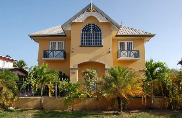 Beautiful four Bedroom Villa-Casa Del Sol Tobago, ideal location