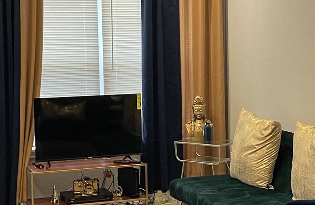 Beautiful Gated private home