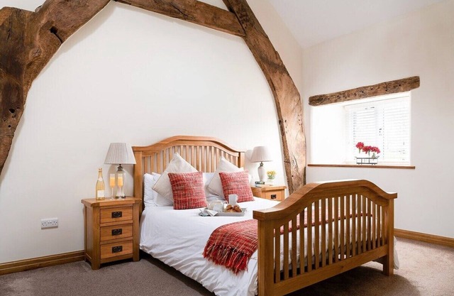 Beautiful Renovated Barn within the Countryside