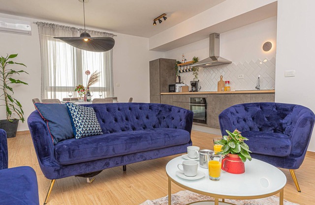 Beautiful home in Sibenik-Brodarica