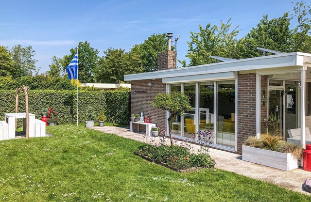 Beautiful home in Wolphaartsdijk