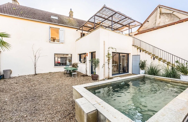 Beautiful home in Gommecourt