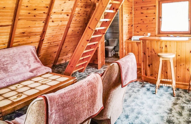 Beautiful home in Kartuzy with kitchen