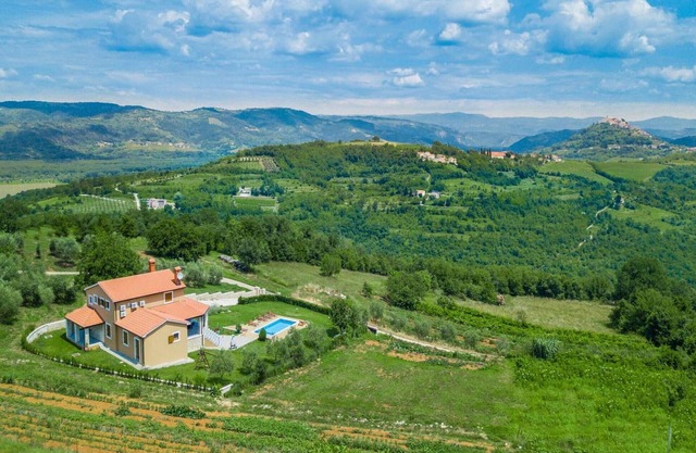 Beautiful home in Motovun